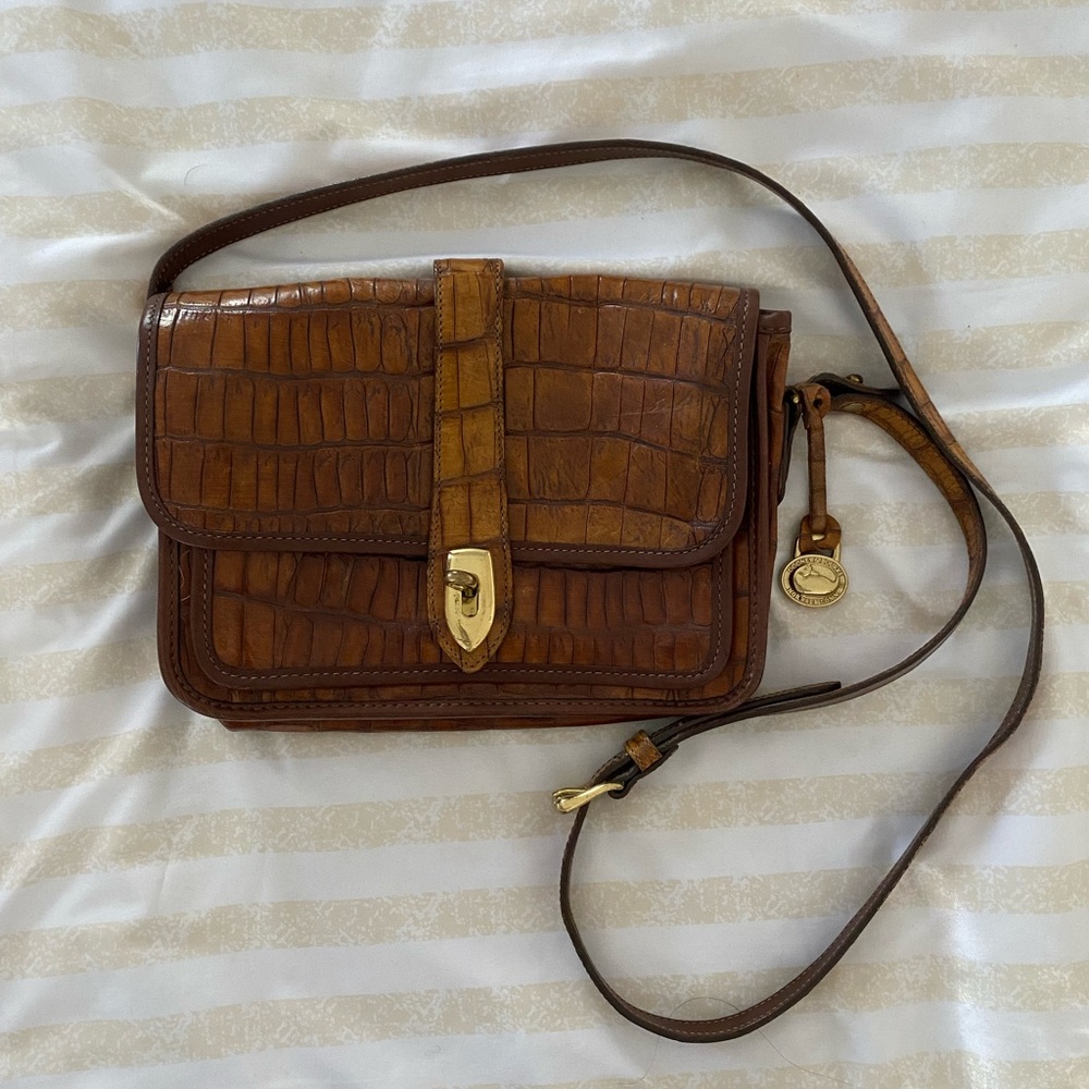 VINTAGE Dooney & Bourke Croc Embossed Brown Leather Crossbody Bag, made in USA